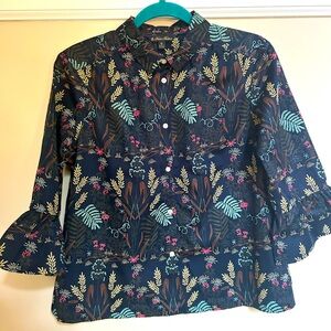 Cute cotton shirt by Brooks Brothers in size 12. Excellent condition